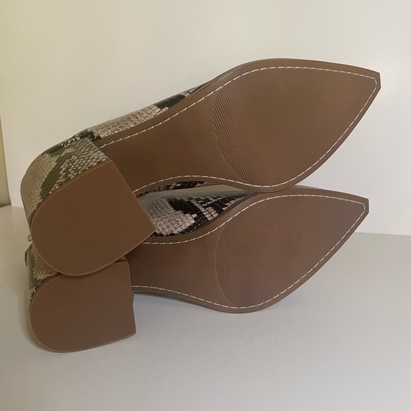 Snake Print Ankle Boots with Block Heel and Side Zip Western Pointed Toe Booties - Picture 5 of 5